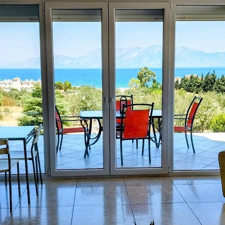 View Διαμερισμα Villa Loukissia Eksteriør bilde