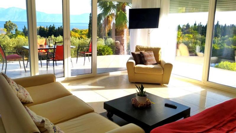 View Διαμερισμα Villa Loukissia Eksteriør bilde